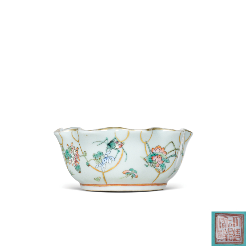 清同治粉青釉粉彩折枝花卉纹荷叶形水盂 - 图1